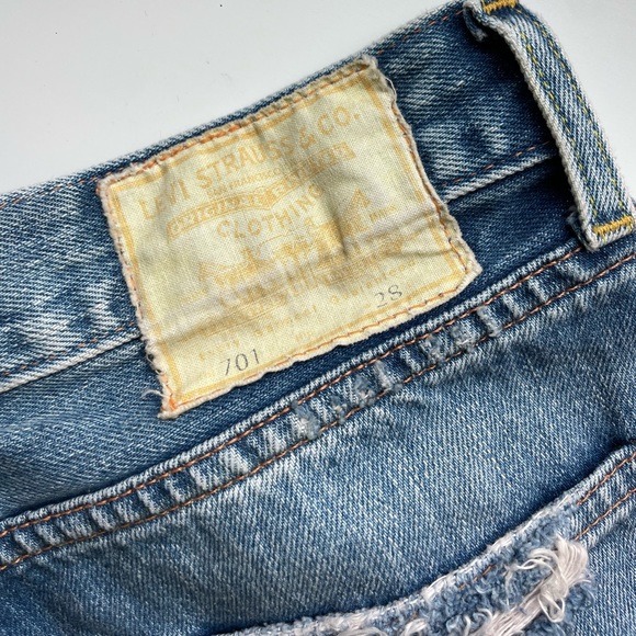Amazing vintage Levis shorts🌟 - Picture 5 of 9